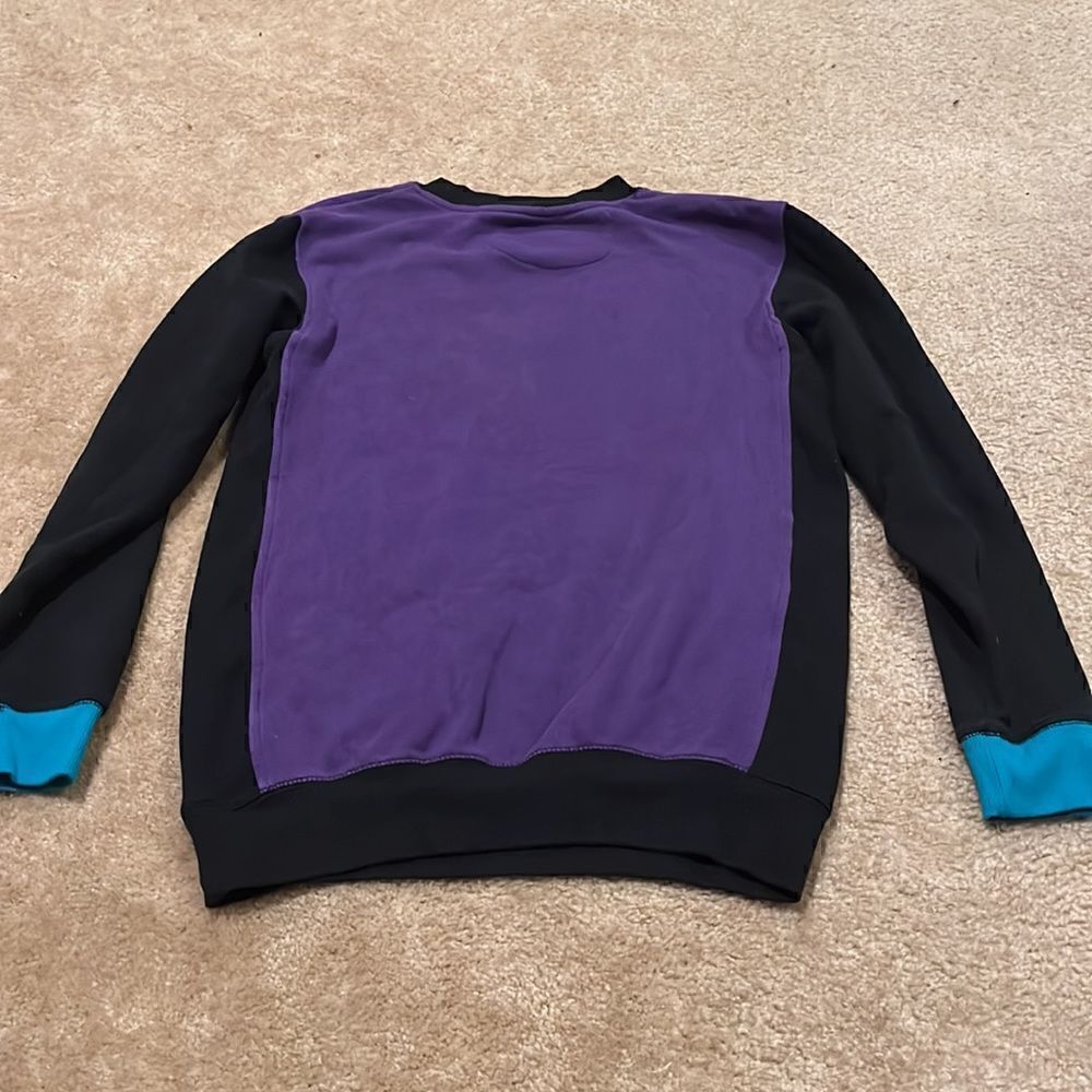 Entree LS crewneck sweater, size Small - Picture 4 of 5